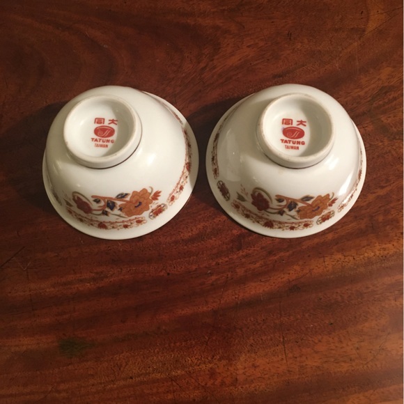 Pair of Tatung individual rice bowls in rust and white Asian design - Picture 4 of 4